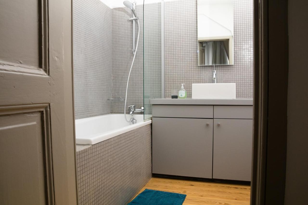 Duplex Dernier Etage Avec Terasse A Deux Pas De La Grand Place Брюссель Экстерьер фото